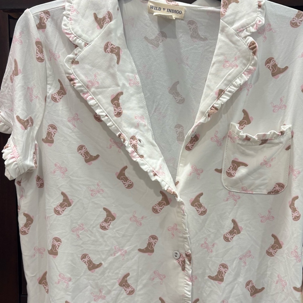 πΈπ€ Adorable Ruffle Pajama Set β Cozy & Girly ππΈ - Picture 2 of 5